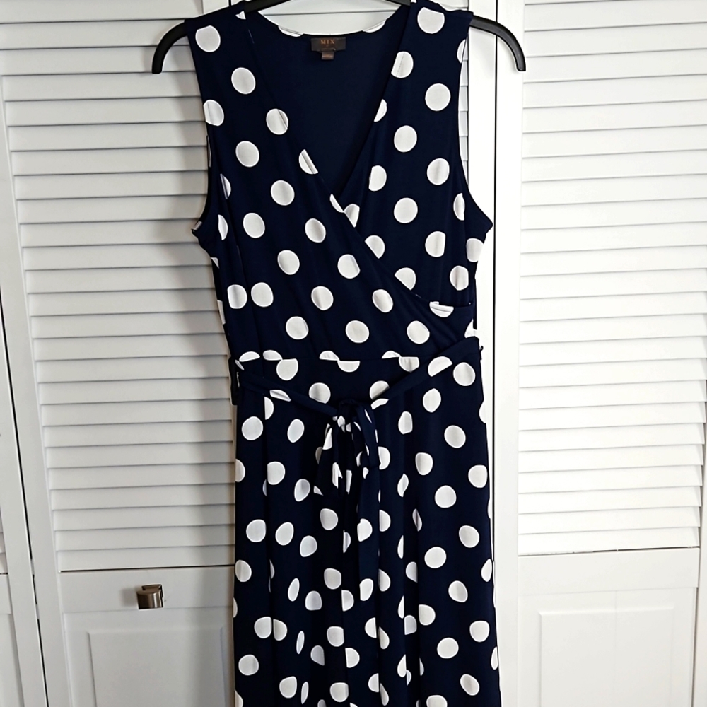 MIX NAVY/WHITE POLKA-DOT DOT DRESS sz M